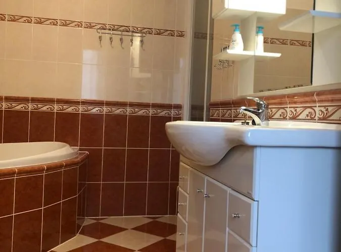 別荘 Prazdninovy Dum Zavadilka チェスケー・ブジェヨヴィツェ