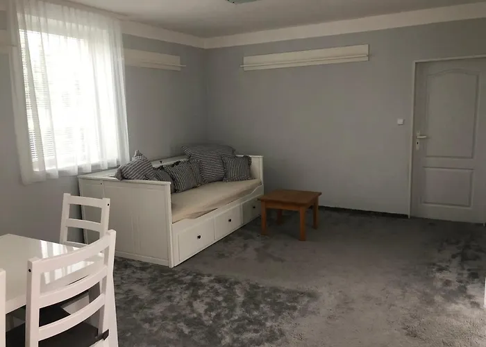 Prazdninovy Dum Zavadilka 別荘 *